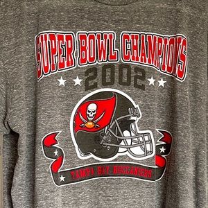 Commemorative Tampa Bay Buccaneers T-Shirt